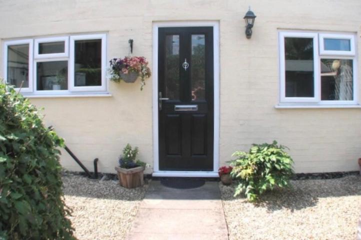 9 Bromleys Court Vila Church Stretton Exterior foto